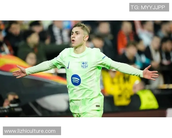 费尔明引领欧冠新篇章展现足球魅力与团队精神的完美结合 费尔明引领欧冠新篇章展现足球魅力与团队精神的完美结合