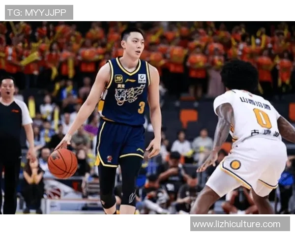 广东宏远以强劲实力击败山西，领跑CBA常规赛积分榜，稳坐榜首位置