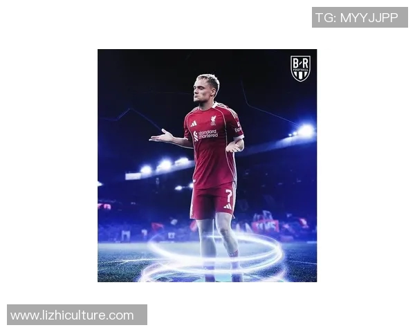 利物浦中后卫助力球队稳固防线，表现出色助攻逆袭