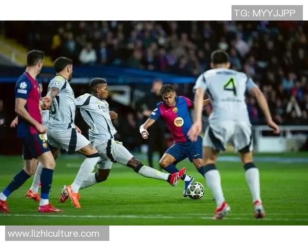 皇马主场2-1战胜巴萨,携手巴萨排名榜首,激战西甲领头羊之争 皇马主场2-1战胜巴萨,携手巴萨排名榜首,激战西甲领头羊之争