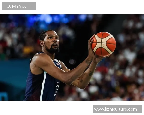 詹姆斯、杜兰特等5名巨星正式加盟火箭，球迷狂热欢呼堪比疯狂排队抢购！